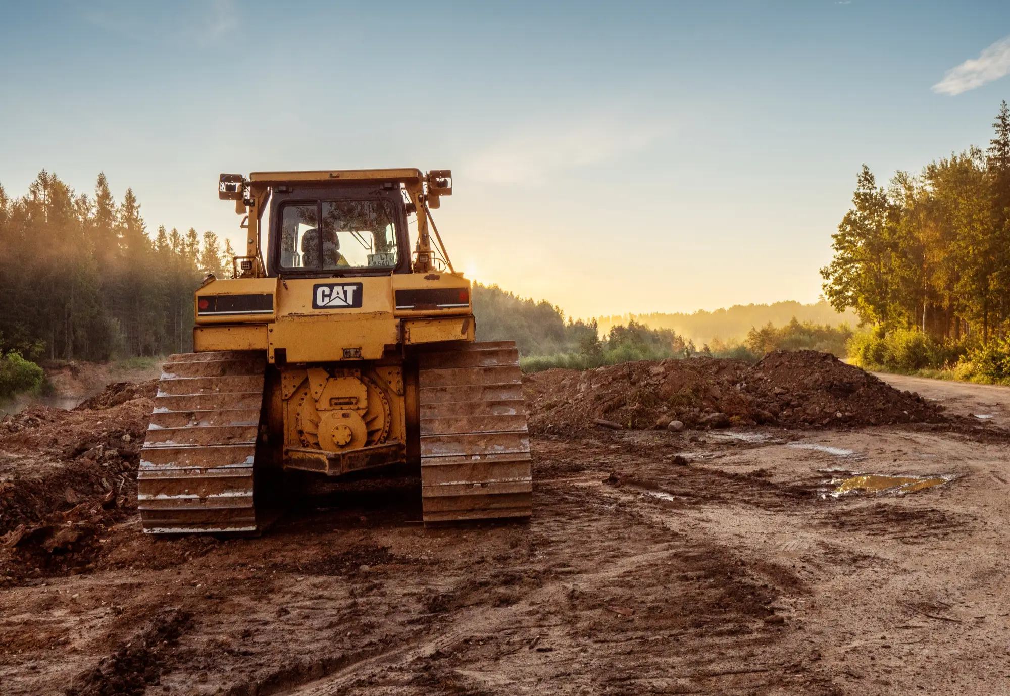 Rebuilding after the Eaton Fire in Altadena is not only an emotional process—it’s also a major financial decision. One of the first questions homeowners ask is: 3 https://fluxconsole.com/files/image/280397.png