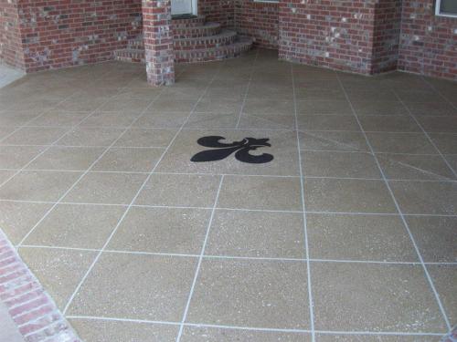 Patio overlay with diamond pattern, and a Fleur De Lis