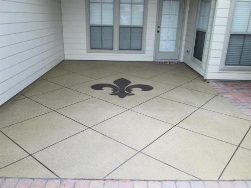 Patio overlay with diamond pattern, and a Fleur De Lis