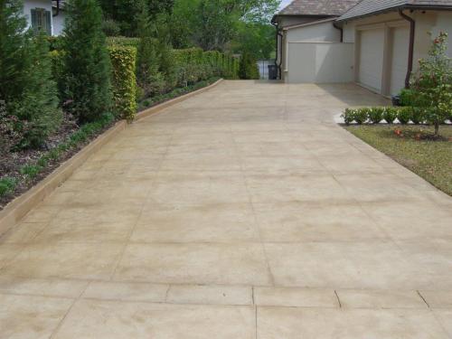 Concrete overlay with tile pattern