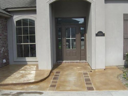 Concrete overlay with brick pattern
