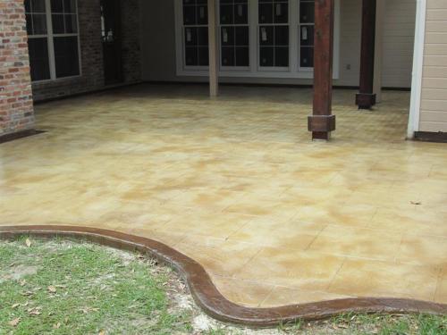 Concrete overlay with tile pattern