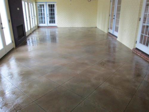 Diamond tile pattern concrete overlay