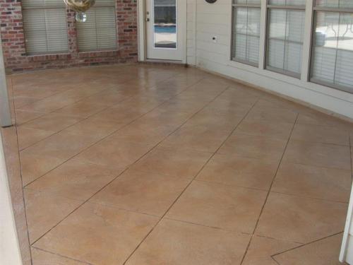 Diamond tile pattern concrete overlay