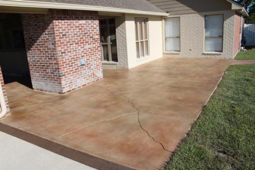 Stone pattern concrete overlay with border
