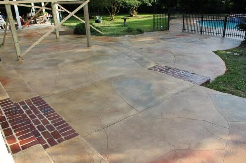 Stone pattern with brick steps