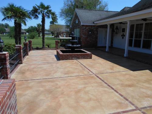 Patio with Acrylistain overlay