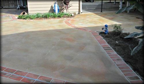Stone pattern with brick border