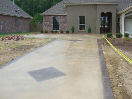 Stained Driveway in Baton Rouge, LA