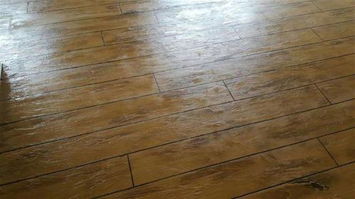 Concrete designed with Wood Look