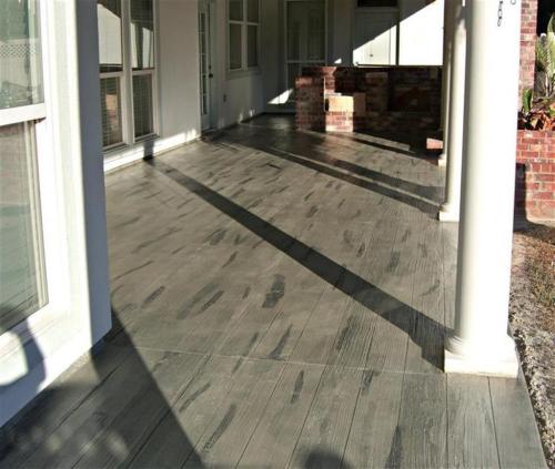 Concrete designed with Wood Look on patio