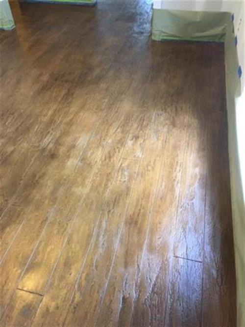 Concrete designed with Interior Wood Look