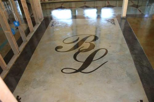 536919_610478905678920_1922232948_n