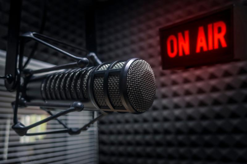 podcast app developer image of microphone in studio 