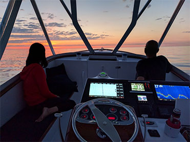 "Akiba" L&H 33' Walkaround