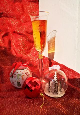 Super Easy Christmas cocktail recipes.