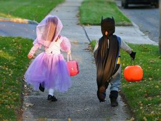 Kids at Halloween