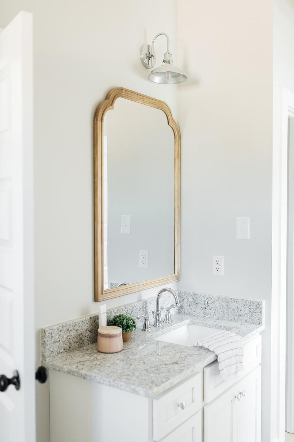 st.arnaud-25_websize