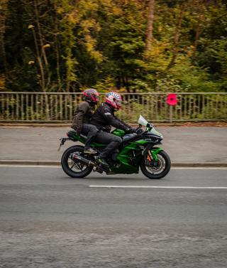 Can children be motorcycle passengers in Colorado?