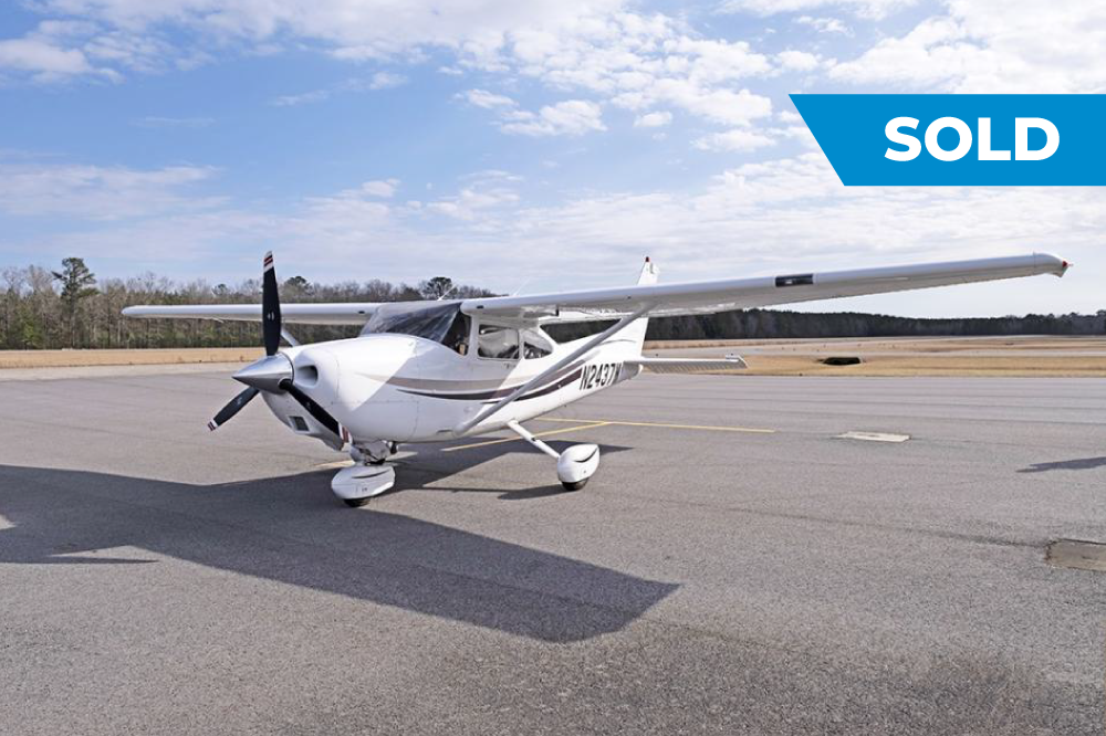 2000 Cessna 182S Skylane - N2437W