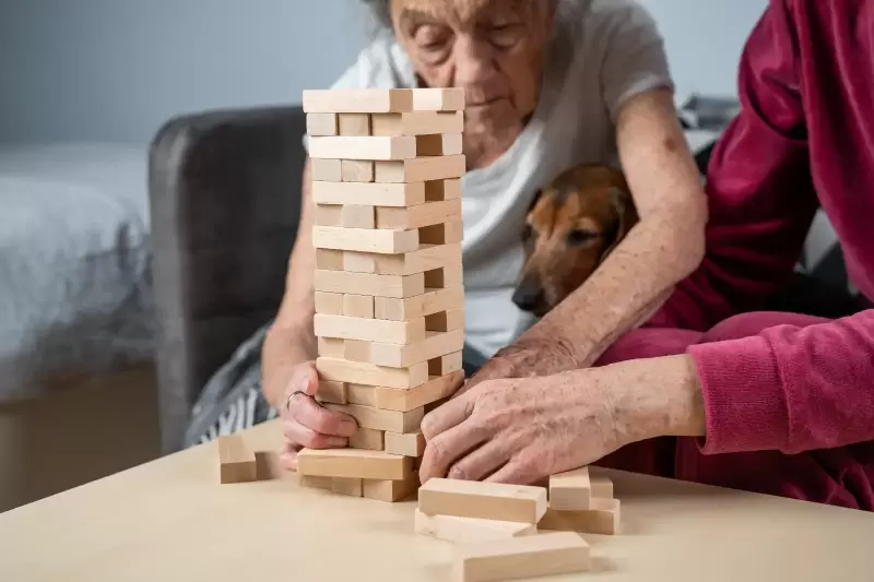 How to communicate better when a loved one has dementia