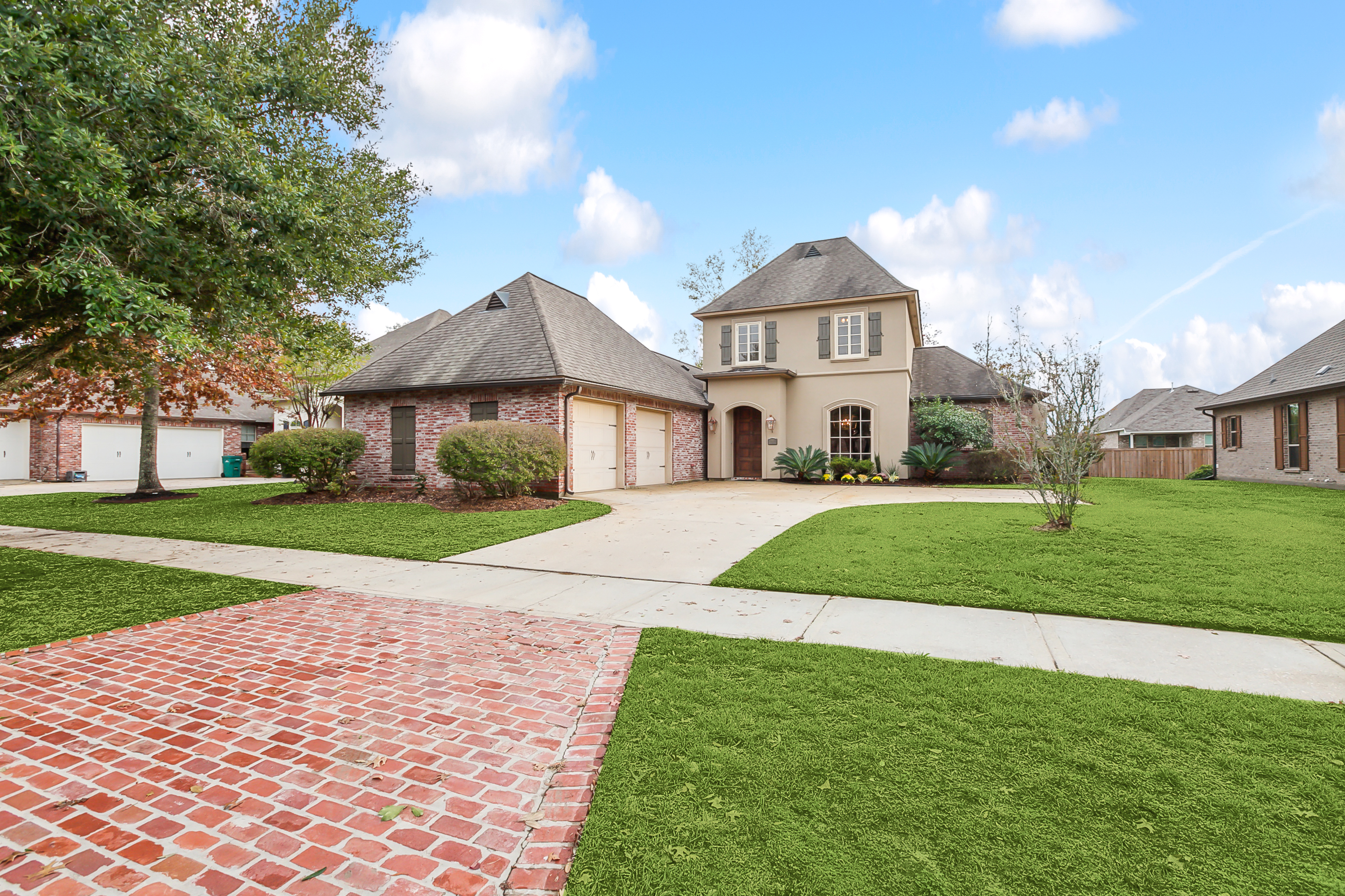 2182 Royal Troon Ct $505,000.00 2182 Royal Troon Ct,
Zachary, LA 70791