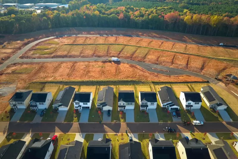 How to Choose the Perfect Lot for Your Custom Home