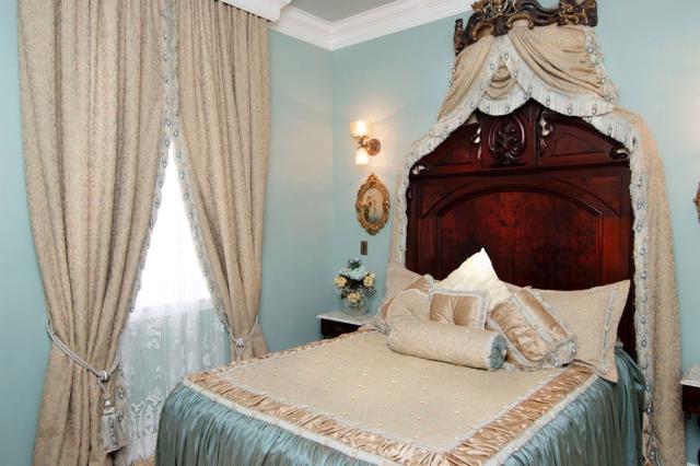 Julia M. Randolph Honeymoon Suite