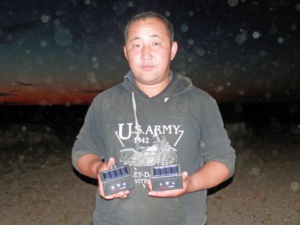 mongolia-herder-Tsendhorol_grande